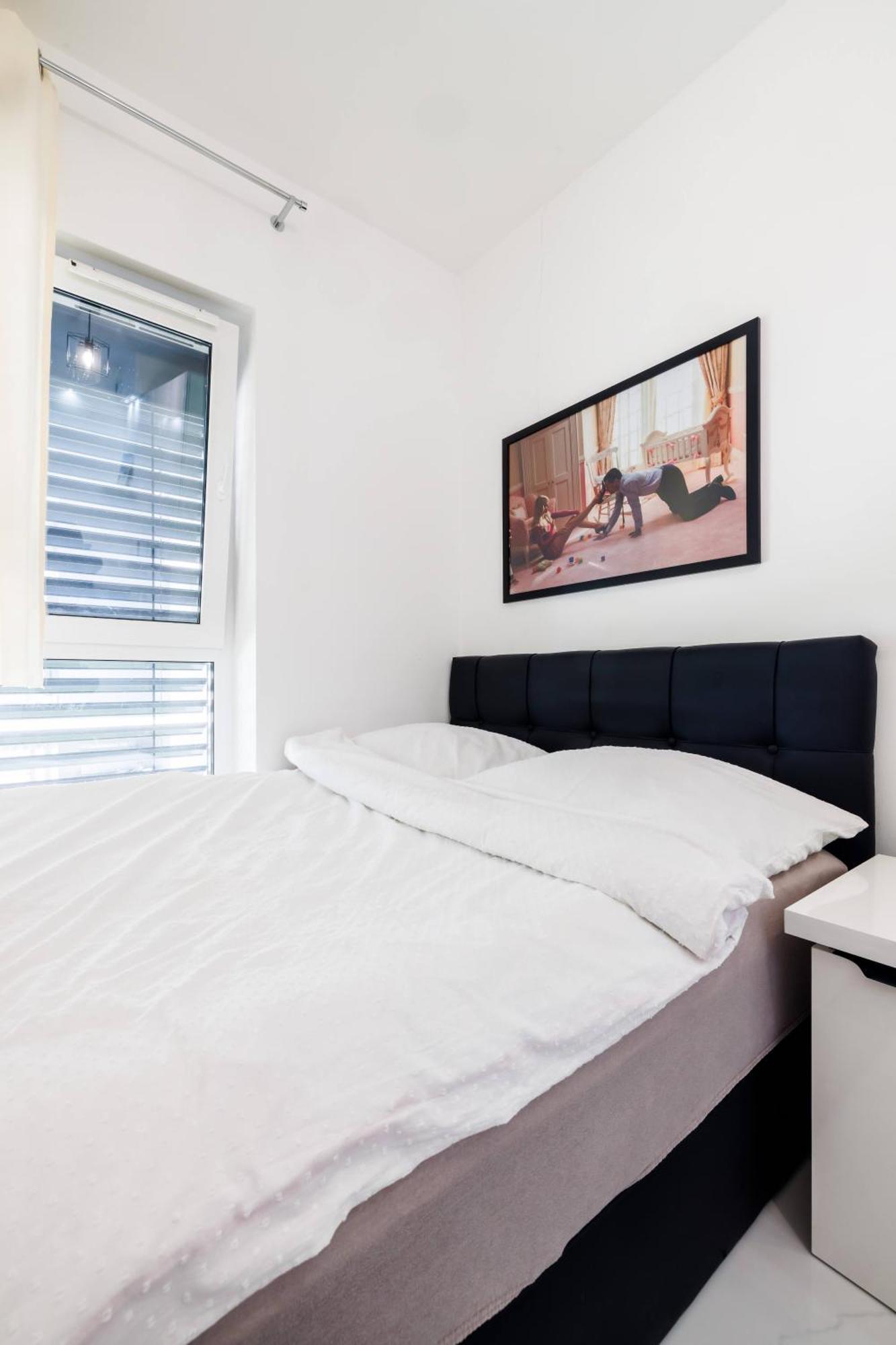 Luxury Apartment With Spa Bath- City Centre, Free Parking Ряшів Екстер'єр фото